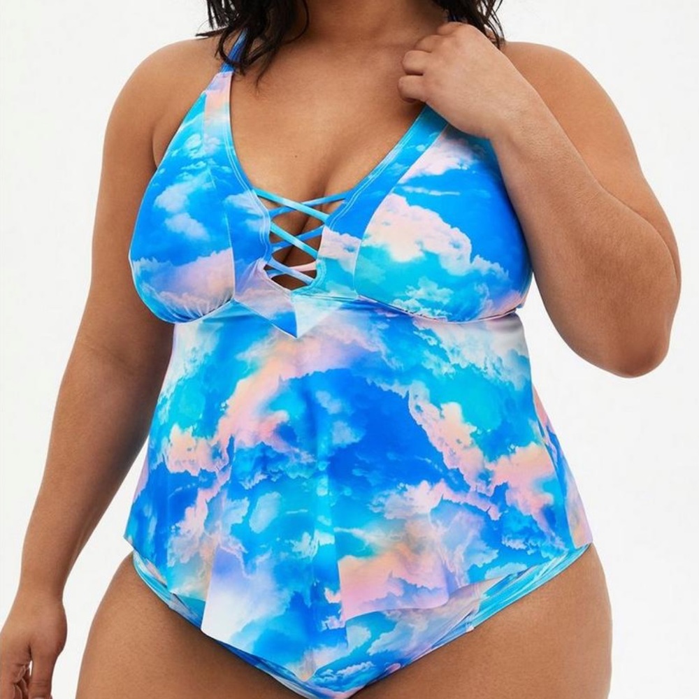 Torrid swim suit tanktini nwt 1/2